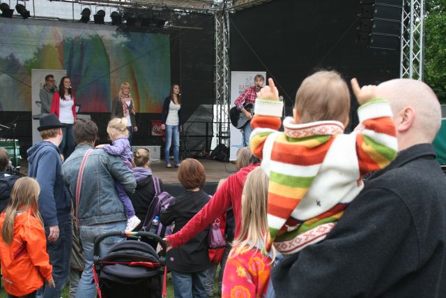 gal/2011/2011 Gruga - Tag des Kindes/2011 Saitentwist Gruga Tag des Kindes 31.07 013.JPG